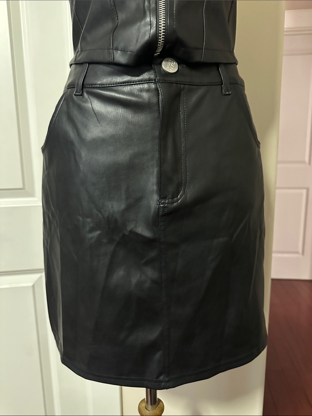 Madden NYC Black Faux Leather Skirt Size Medium